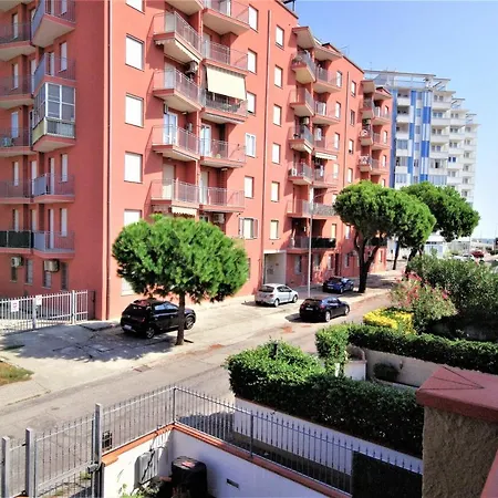 Luisa Trilocale Con Terrazza Vivibile Vicino Al Mare * ليدو دي بومبوسا